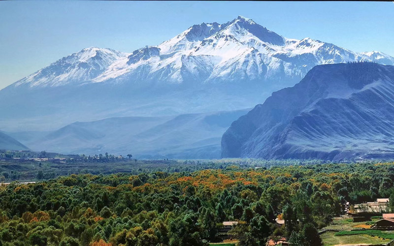 祁連山腹地美景。華旦才讓攝