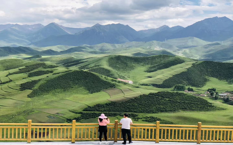 祁連山腹地美景。華旦才讓攝