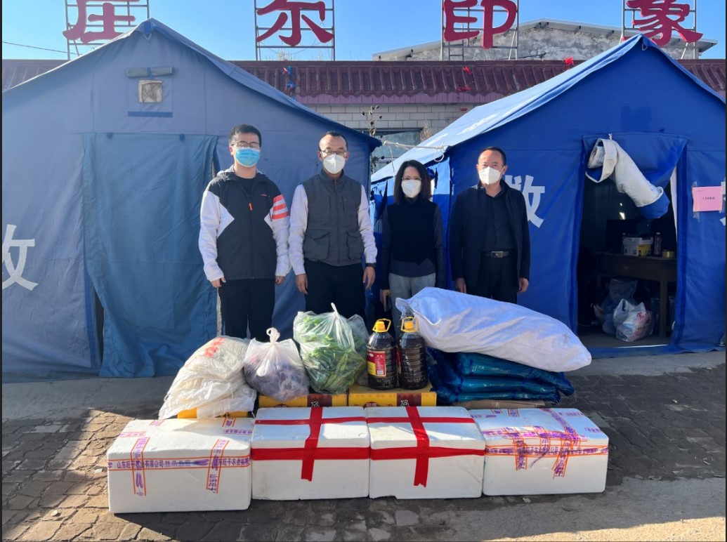 海東分行捐贈物資。