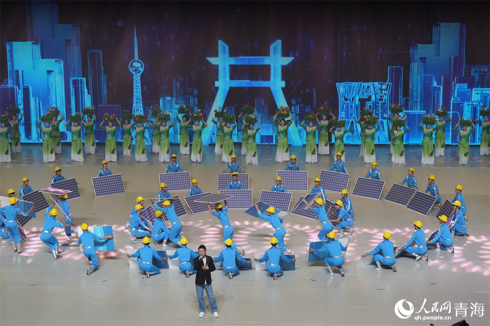 開幕式現(xiàn)場。人民網(wǎng) 陳明菊攝