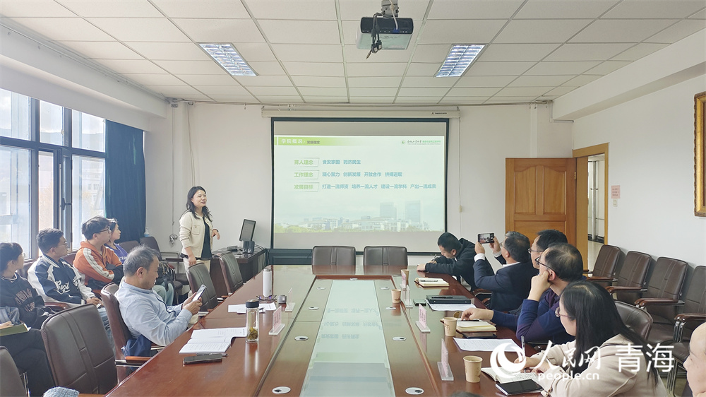 研討交流現(xiàn)場(chǎng)。人民網(wǎng)記者 張莉萍攝