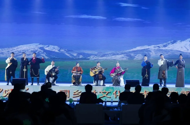 “玉”見(jiàn)璀璨 玉樹(shù)非遺展演在北京舉行