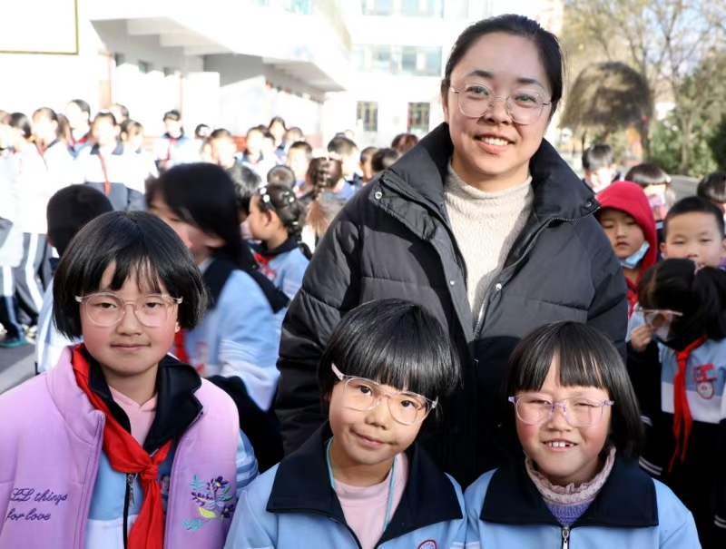 暖冬里的一縷光照亮學子夢