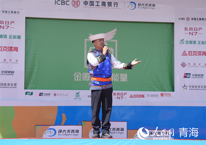 頒獎儀式節(jié)目展演。人民網(wǎng) 馬可欣攝